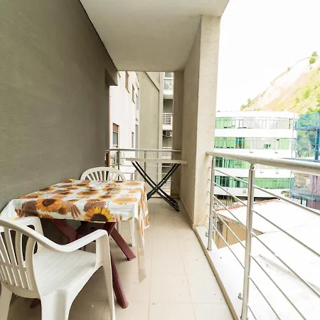 Apartmán Albanian Roots -2br, Family Friendly