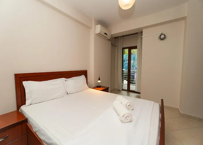 Albanian Roots -2br, Family Friendly * Durrës