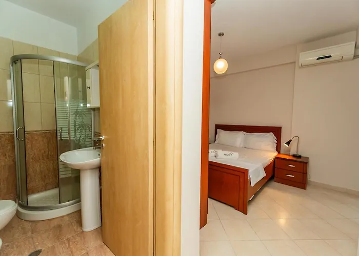 Apartman Albanian Roots -2br, Family Friendly *