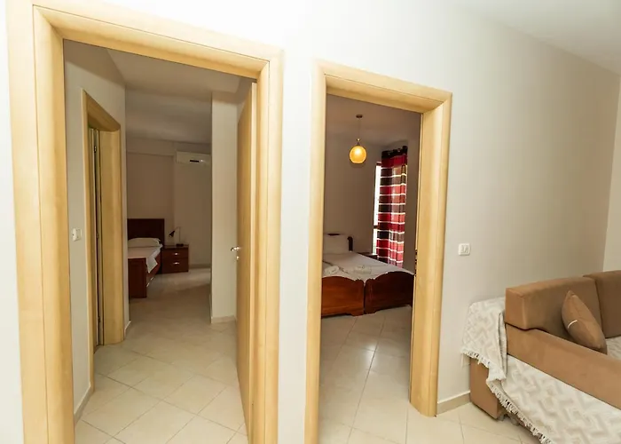 Albanian Roots -2br, Family Friendly Apartman Durrës