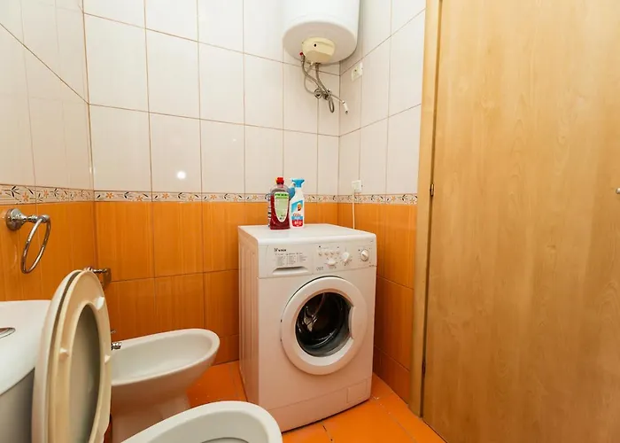 Apartman Albanian Roots -2br, Family Friendly Durrës