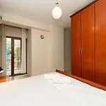 Apartmán Albanian Roots -2br, Family Friendly