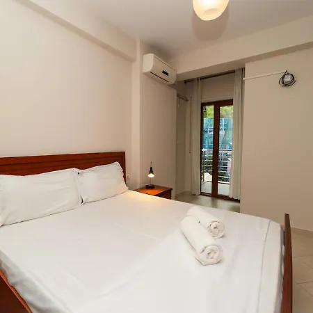 Albanian Roots -2br, Family Friendly * Дуррес