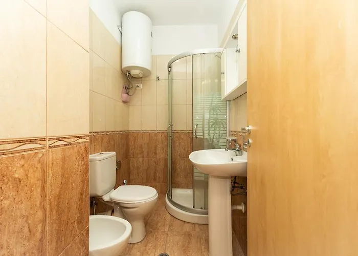 Albanian Roots -2br, Family Friendly Lejlighed Durrës
